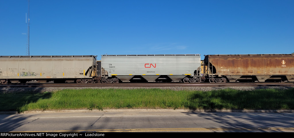 CN 114911